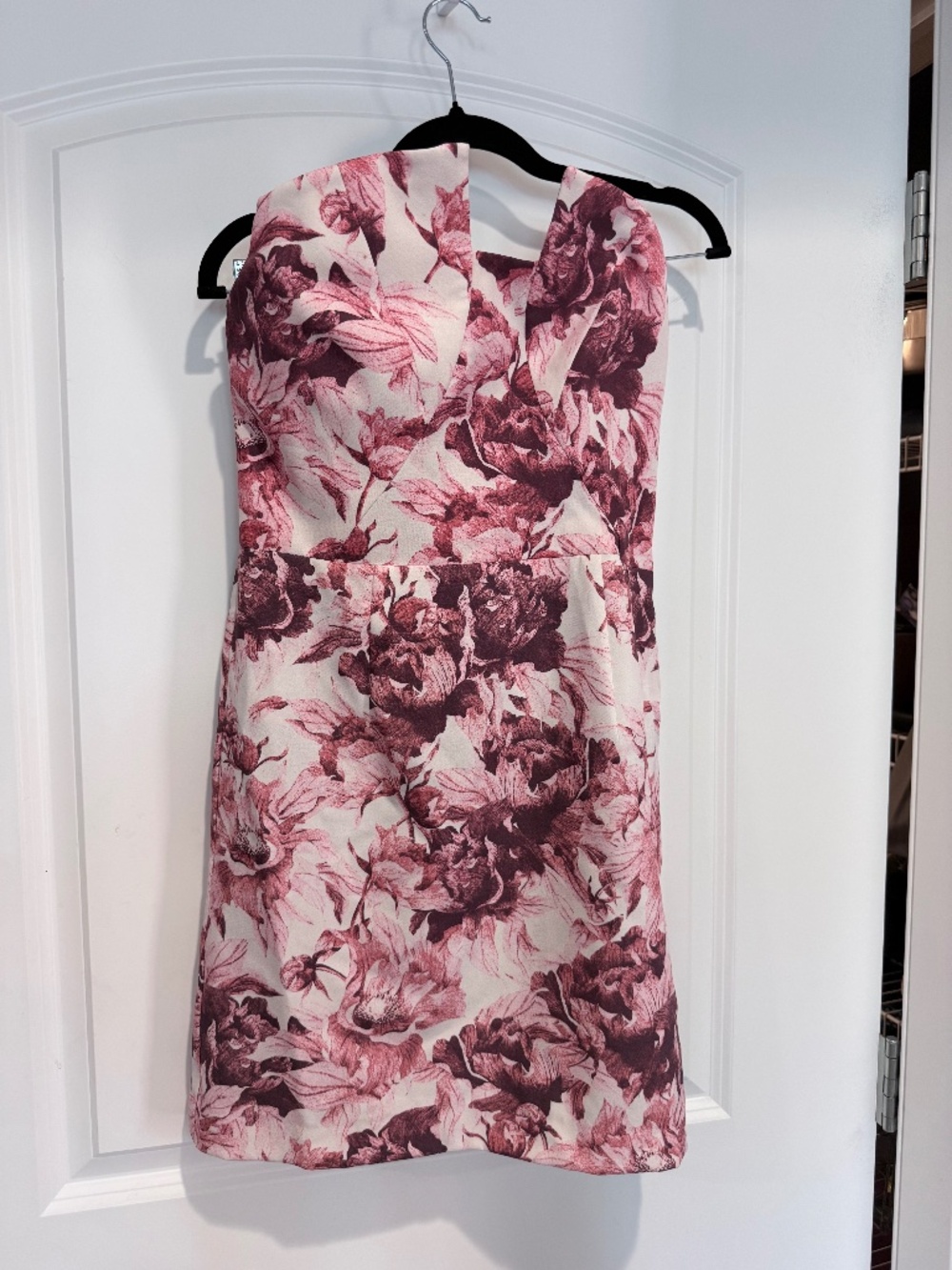 Black Halo - strapless floral mini - size 10